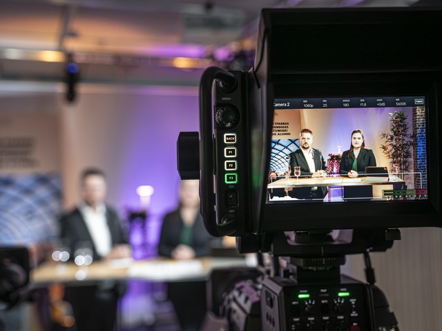 Webinare zu den Studienergebnissen 55+